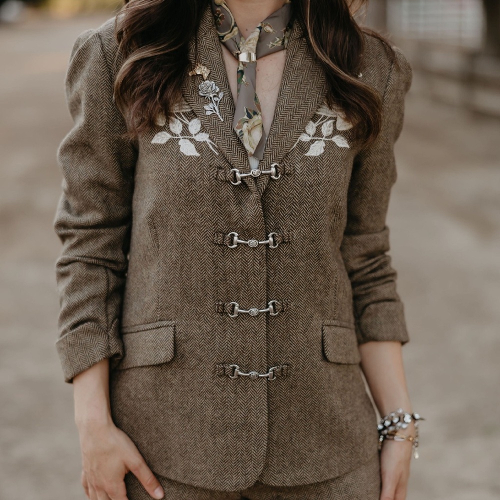 Rodeo Quincy Holman Herringbone Elegant Brown Embroidered Blazer and Shorts